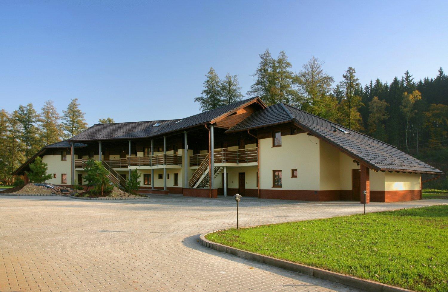 Tx Hotel Hostinné Zewnętrze zdjęcie