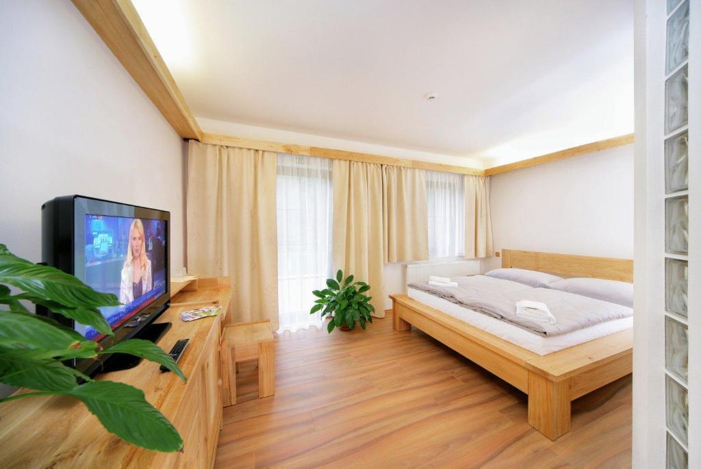 Tx Hotel Hostinné Zewnętrze zdjęcie